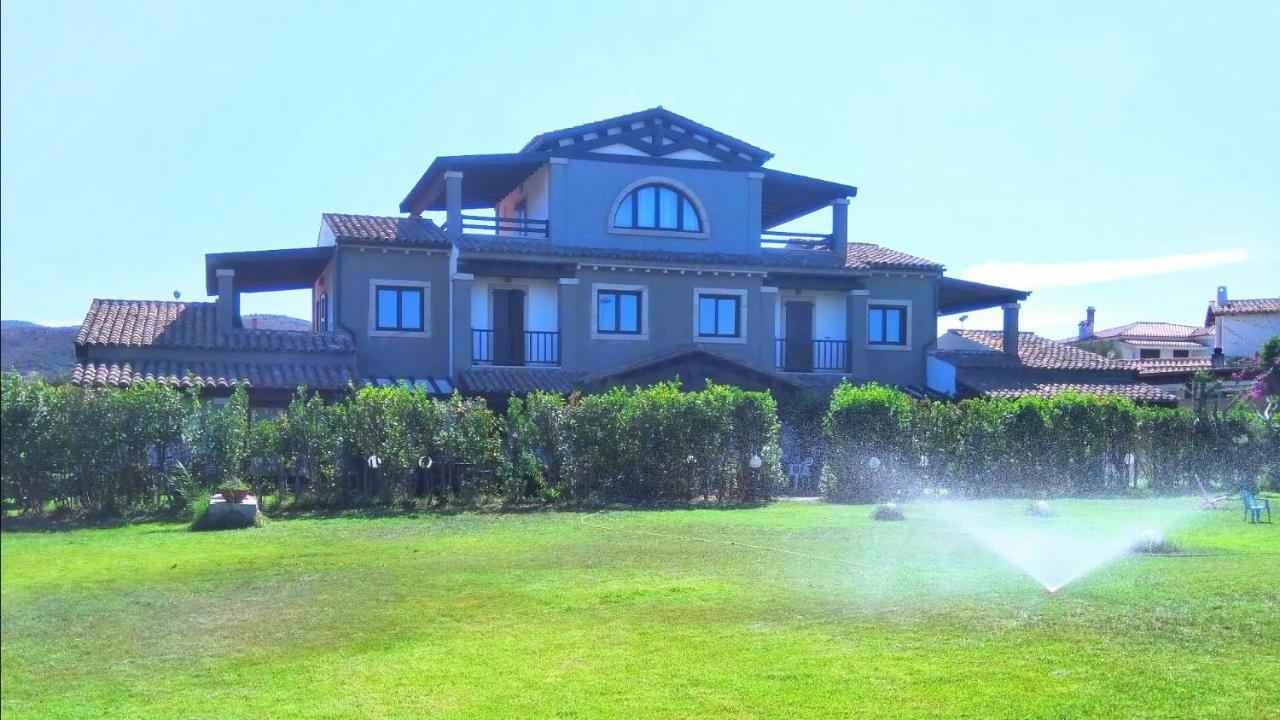 Villa Raffaello Порто Сан Паоло Екстериор снимка